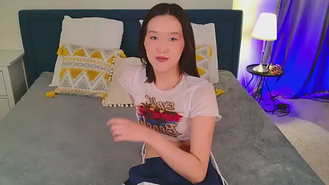 CarrieAmber online show from May 9, 2026, 2:00 pm