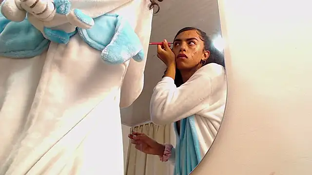 abigail f00x online show from October 3, 2025, 12:24 pm