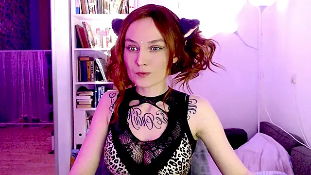 mischellemeow13 online show from February 7, 2025, 1:04 am