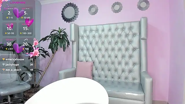 eimy luu online show from December 13, 2024, 2:38 pm