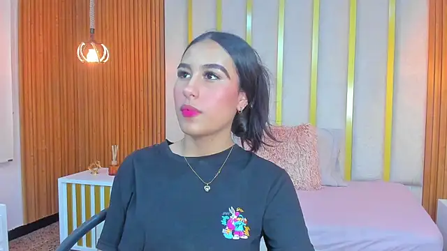 eimy luu online show from December 28, 2024, 4:19 am