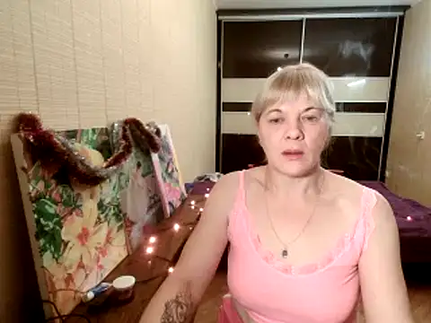 Lia Laguna77 online show from December 30, 2024, 4:19 pm