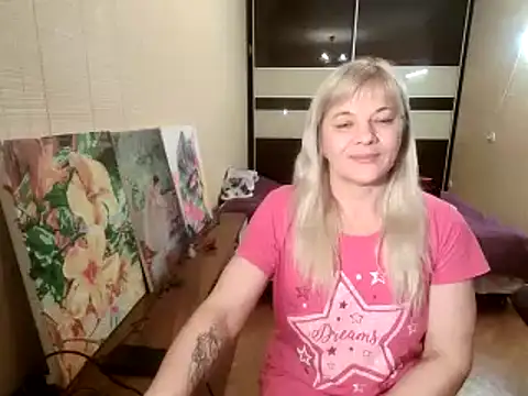 Lia Laguna77 online show from January 15, 2025, 7:44 pm
