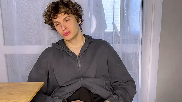 Snapshot of alyx_garden chatting on March 19, 2026, 10:08 am alyx garden online show from March 19, 2026, 10:08 am