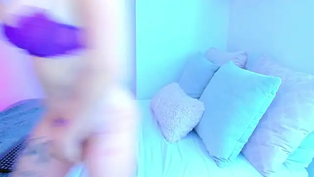 Snapshot of Alexis_Rosse chatting on December 20, 2025, 1:51 pm Alexis Rosse online show from December 20, 2025, 1:51 pm