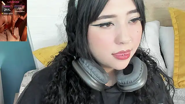 Megansttein  online show from January 6, 2025, 8:39 pm