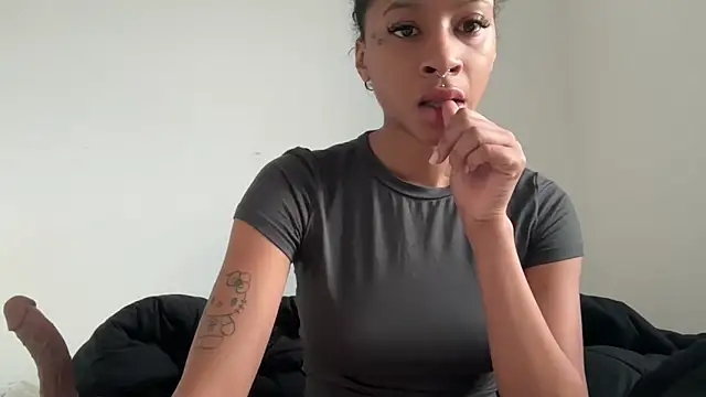 Snapshot of shandiloveslemonss chatting on October 12, 2025, 12:15 pm shandiloveslemonss online show from October 12, 2025, 12:15 pm