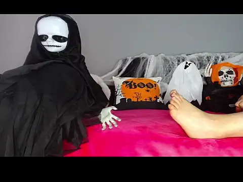 Snapshot of sasha-star11 chatting on October 12, 2025, 6:18 pm sasha-star11 online show from October 12, 2025, 6:18 pm