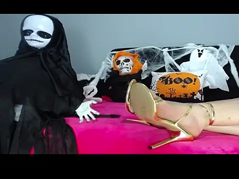 Snapshot of sasha-star11 chatting on October 19, 2025, 9:43 am sasha-star11 online show from October 19, 2025, 9:43 am