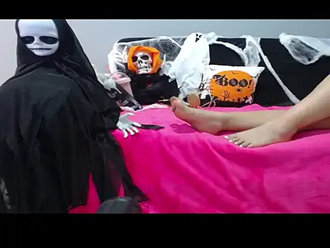 Snapshot of sasha-star11 chatting on October 22, 2025, 3:34 pm sasha-star11 online show from October 22, 2025, 3:34 pm