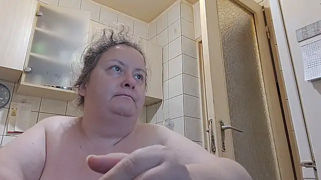 Snapshot of melissaBlessing chatting on May 20, 2026, 12:28 am melissaBlessing online show from May 20, 2026, 12:28 am