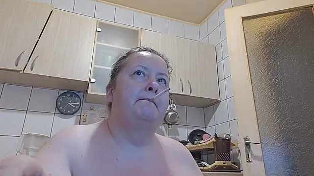 Snapshot of melissaBlessing chatting on June 14, 2026, 1:14 am melissaBlessing online show from June 14, 2026, 1:14 am