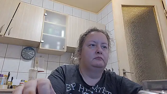 Snapshot of melissaBlessing chatting on July 9, 2026, 11:20 pm melissaBlessing online show from July 9, 2026, 11:20 pm