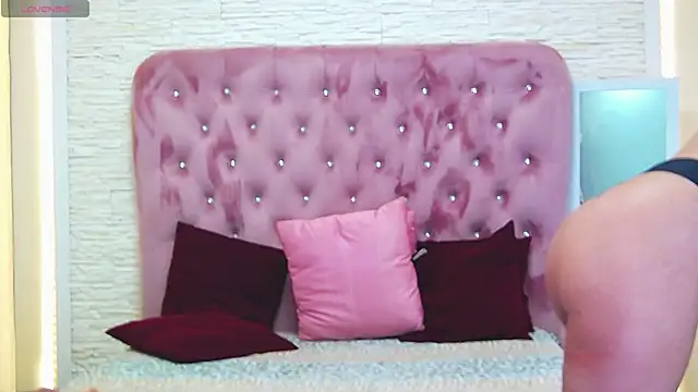 KikiSweet08 online show from March 21, 2025, 8:50 am