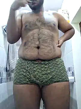 Snapshot of LundChodumera chatting on November 4, 2025, 1:48 am LundChodumera online show from November 4, 2025, 1:48 am