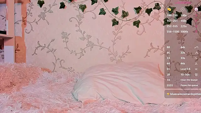 Snapshot of Ann_Sweer chatting on January 23, 2025, 12:09 pm Ann Sweer online show from January 23, 2025, 12:09 pm