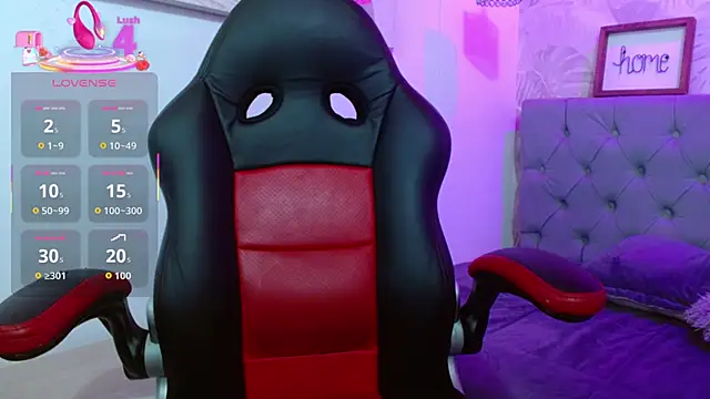 Snapshot of violletha chatting on October 6, 2025, 12:35 pm violletha online show from October 6, 2025, 12:35 pm