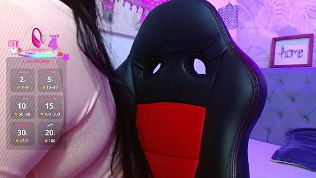 Snapshot of violletha chatting on October 25, 2025, 12:34 pm violletha online show from October 25, 2025, 12:34 pm