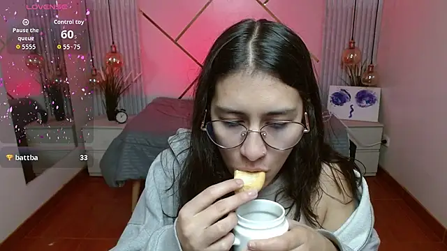 Lita Rogers online show from April 24, 2026, 1:57 pm