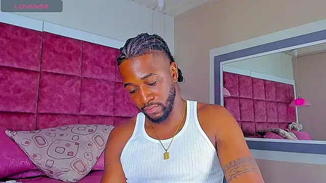 Snapshot of Drake_Nassir4 chatting on February 10, 2025, 3:13 am Drake Nassir4 online show from February 10, 2025, 3:13 am