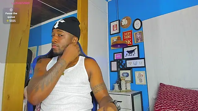 Snapshot of Drake_Nassir4 chatting on March 16, 2025, 3:47 am Drake Nassir4 online show from March 16, 2025, 3:47 am