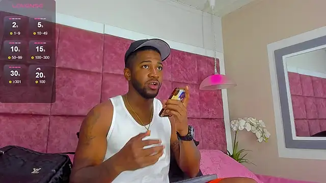 Snapshot of Drake_Nassir4 chatting on March 18, 2025, 8:59 pm Drake Nassir4 online show from March 18, 2025, 8:59 pm
