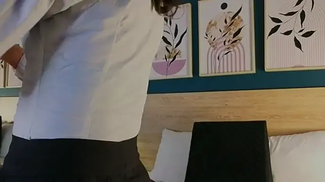 Snapshot of GabyPetit chatting on November 1, 2025, 7:49 pm GabyPetit online show from November 1, 2025, 7:49 pm