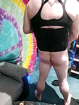 Snapshot of Boo-boo_kittyfux chatting on October 9, 2025, 5:22 pm Boo-boo kittyfux online show from October 9, 2025, 5:22 pm