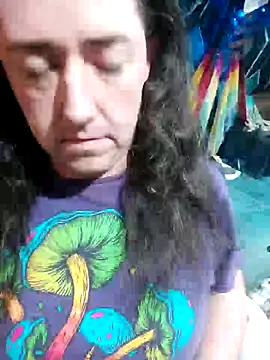 Snapshot of Boo-boo_kittyfux chatting on October 18, 2025, 5:43 am Boo-boo kittyfux online show from October 18, 2025, 5:43 am