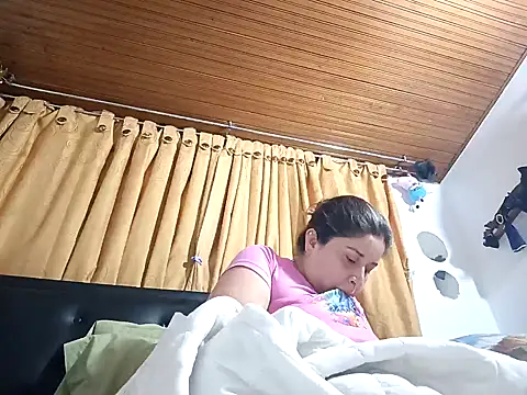 Snapshot of yajahil chatting on October 12, 2025, 6:01 am yajahil online show from October 12, 2025, 6:01 am