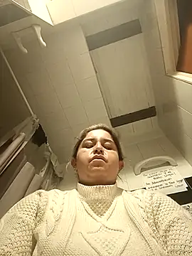 Snapshot of yajahil chatting on November 16, 2025, 5:02 am yajahil online show from November 16, 2025, 5:02 am