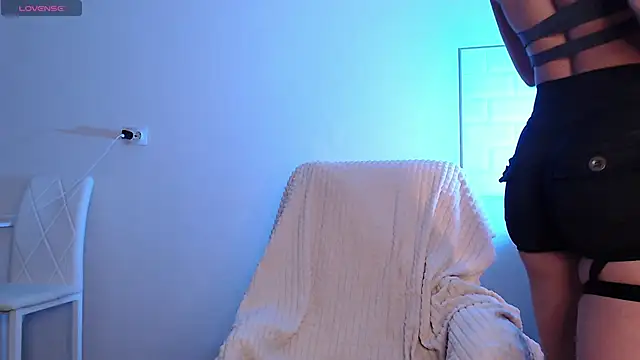 Snapshot of Eva_Hailey_ chatting on November 10, 2025, 4:11 am Eva Hailey online show from November 10, 2025, 4:11 am