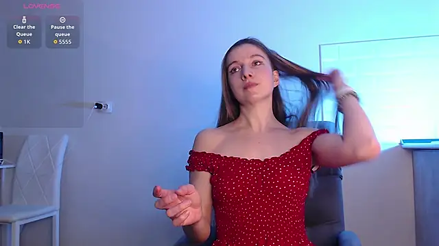 Snapshot of Eva_Hailey_ chatting on April 4, 2026, 4:44 am Eva Hailey online show from April 4, 2026, 4:44 am