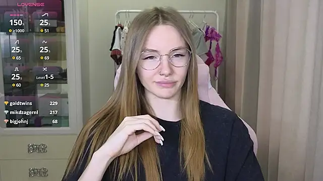 littlevildevil online show from March 2, 2025, 12:22 pm