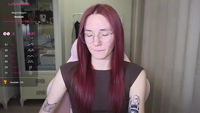 littlevildevil online show from September 19, 2025, 11:00 am