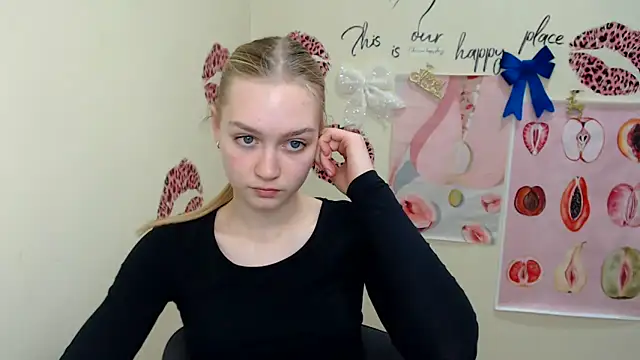 MademoiselleCl online show from December 22, 2024, 9:33 am