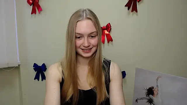 MademoiselleCl online show from March 14, 2025, 11:01 am