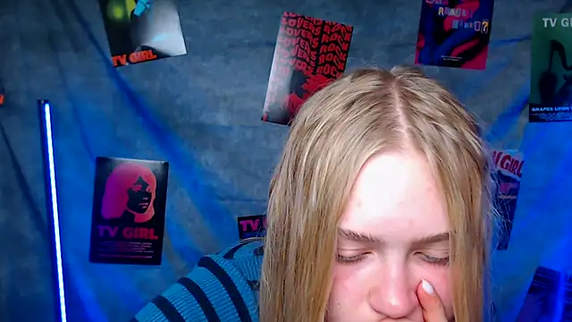 MademoiselleCl online show from October 2, 2025, 12:23 pm