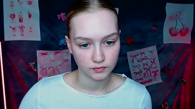 MademoiselleCl online show from March 15, 2026, 7:14 am