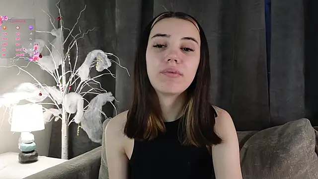 GillianDowdey online show from January 12, 2025, 1:53 am