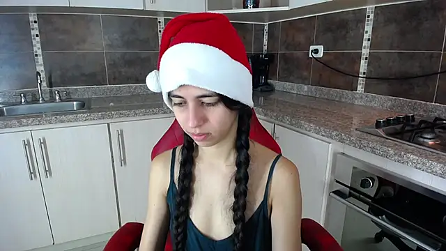 anna alvarez online show from December 24, 2024, 11:38 am