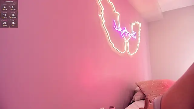 Snapshot of Ninna_monroe_ chatting on October 22, 2025, 4:07 pm Ninna monroe  online show from October 22, 2025, 4:07 pm