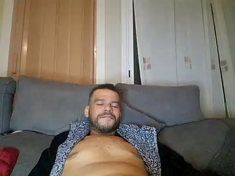 Snapshot of BombomNutela36 chatting on February 1, 2025, 11:48 pm BombomNutela36 online show from February 1, 2025, 11:48 pm