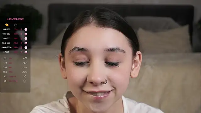 AislyEmbury online show from January 21, 2025, 10:08 pm