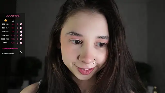 AislyEmbury online show from January 28, 2025, 7:10 pm