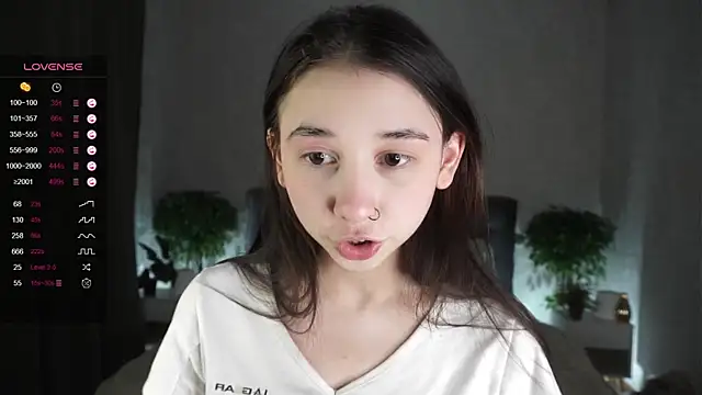 AislyEmbury online show from February 1, 2025, 1:12 am