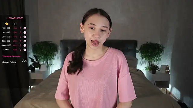 AislyEmbury online show from February 17, 2025, 1:25 am