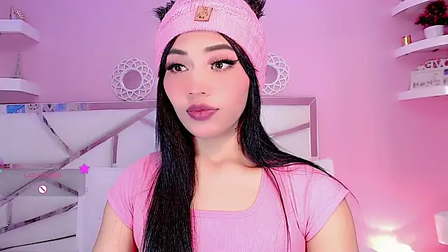 Snapshot of Valery_Sophiia chatting on December 21, 2024, 5:47 am Valery Sophiia online show from December 21, 2024, 5:47 am