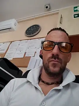 Snapshot of Inkazulu chatting on September 20, 2025, 8:37 am Inkazulu online show from September 20, 2025, 8:37 am