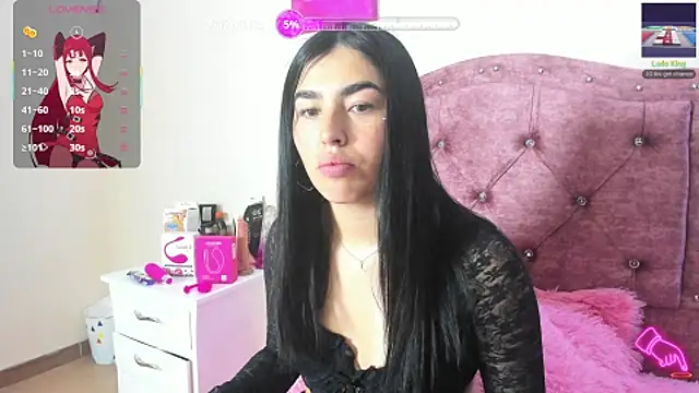 Mia Charlothe online show from September 25, 2025, 2:26 am